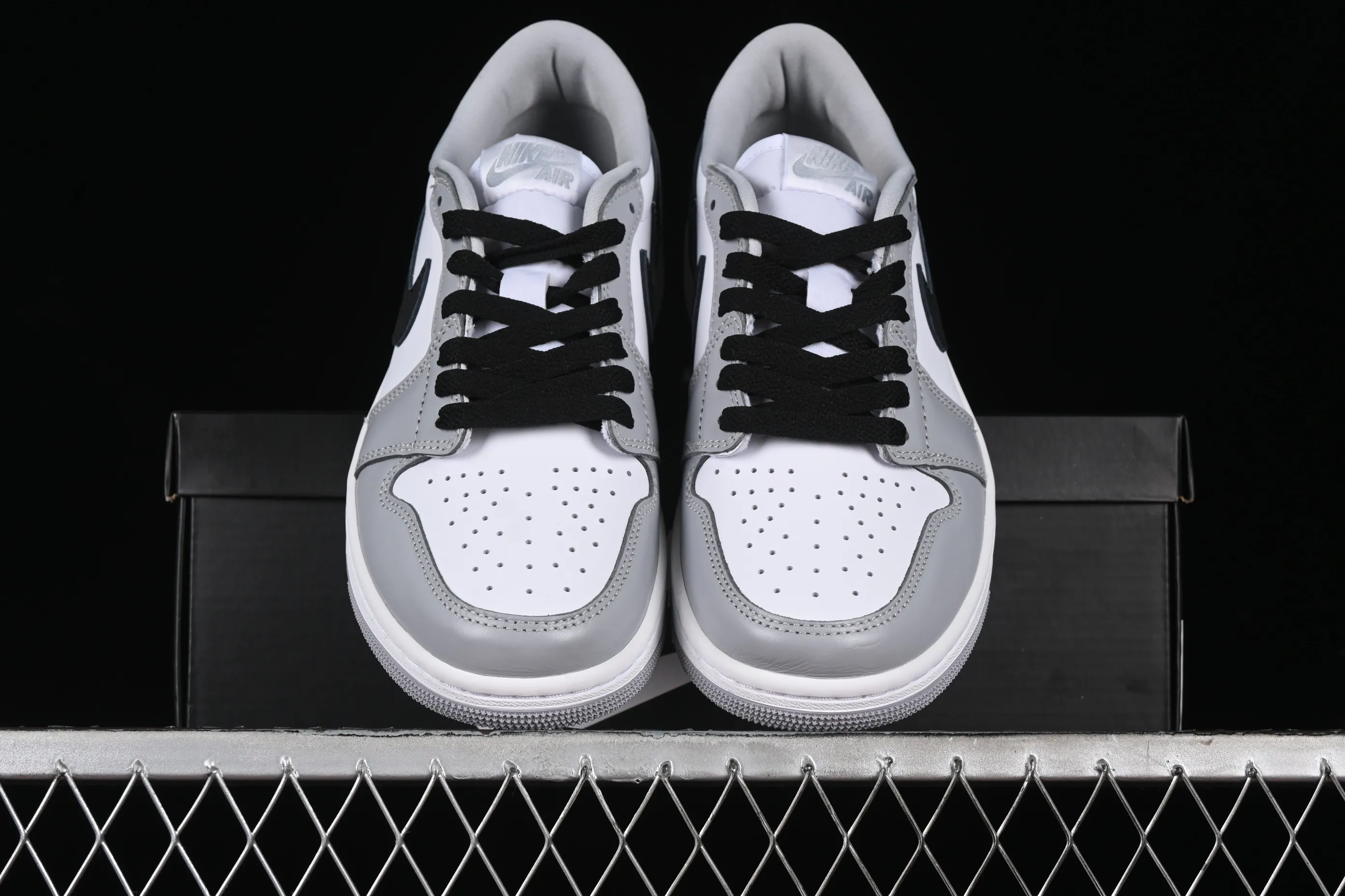 All categories Air Jordan Jordan series basketball shoes Air Jordan 1 Low pure original Air Jordan 1 Low OG AJ1 Joe 1 gray black low-top cultural casual sneakers CZ0790-110